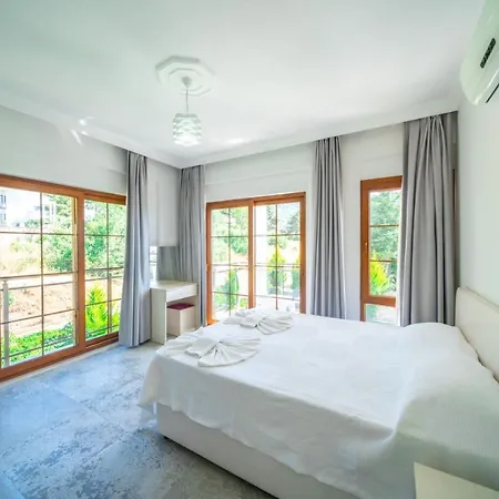 Mavi Villa-1 Vilă *